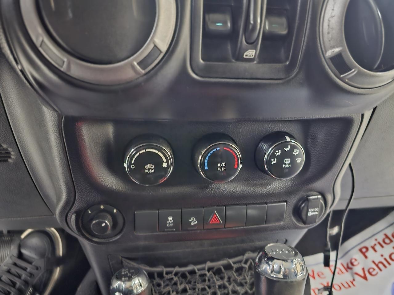 Jeep Wrangler Unlimited Sport 4WD 2015