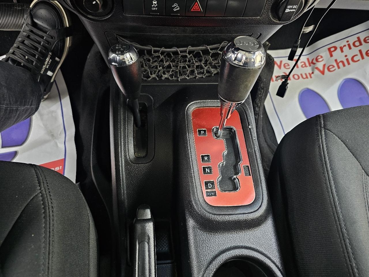 Jeep Wrangler Unlimited Sport 4WD 2015