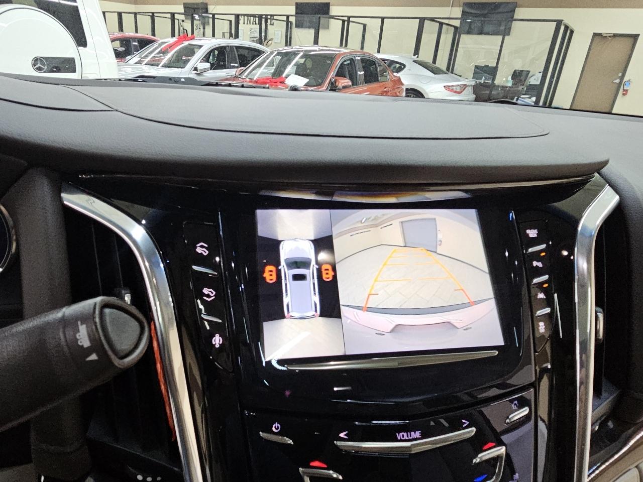 Cadillac Escalade Luxury 2WD 2016