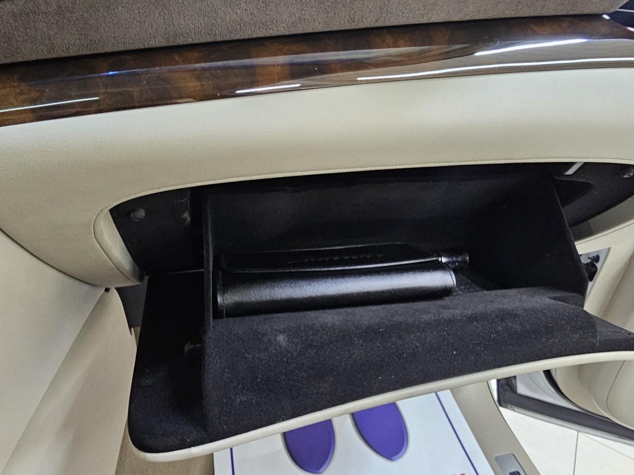 Cadillac Escalade Luxury 2WD 2016