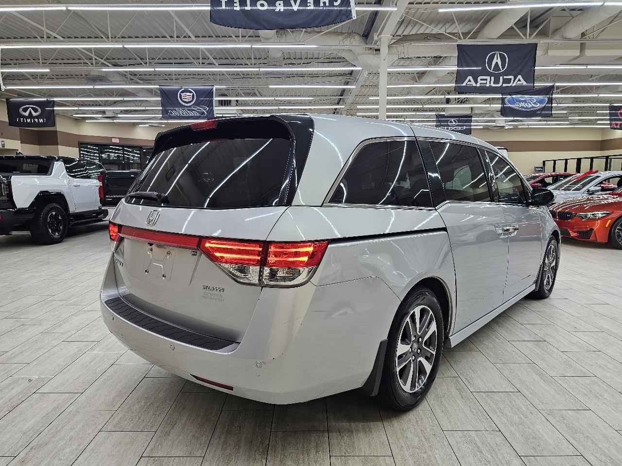 Honda Odyssey Touring 2015