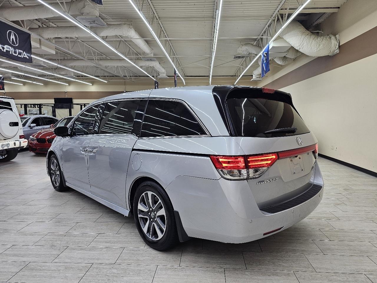 Honda Odyssey Touring 2015