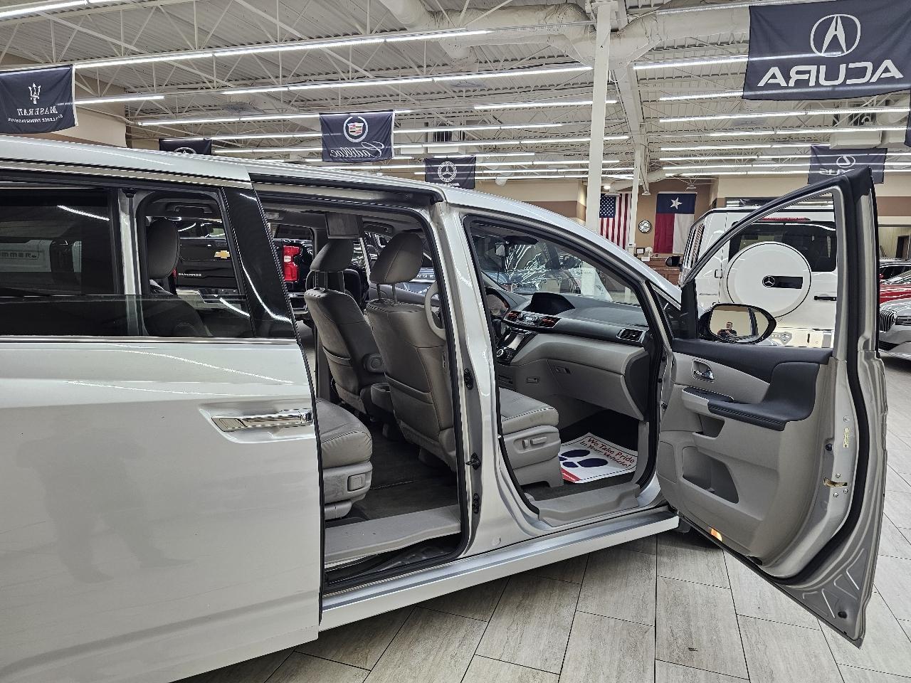 Honda Odyssey Touring 2015