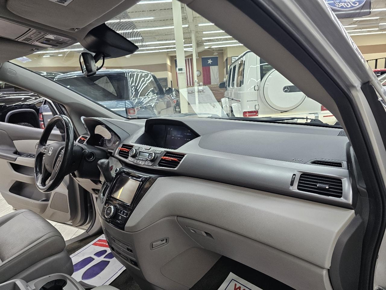 Honda Odyssey Touring 2015