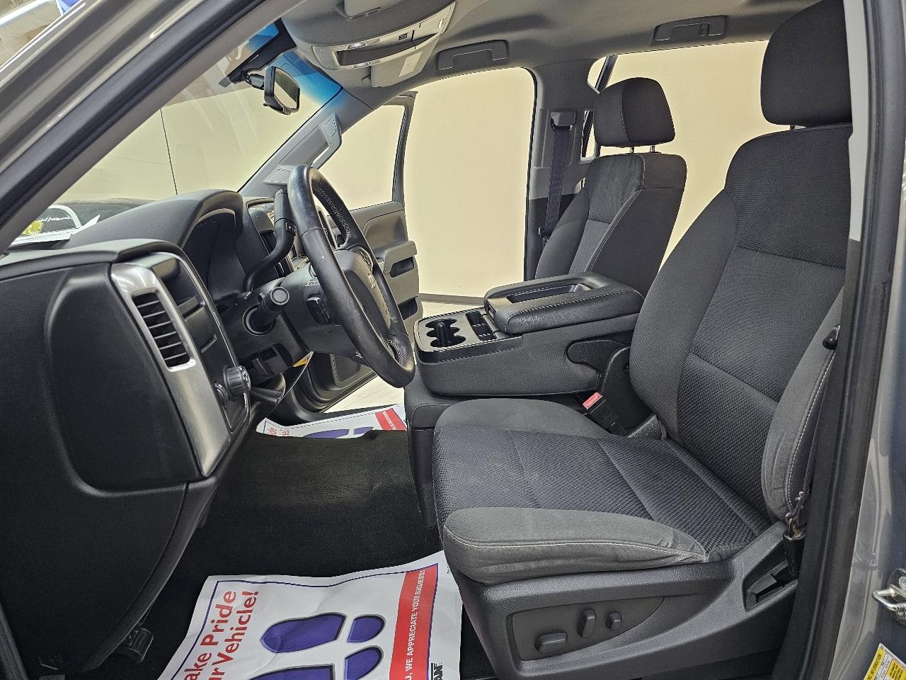 Chevrolet Silverado 1500 LT Crew Cab 2WD 2017