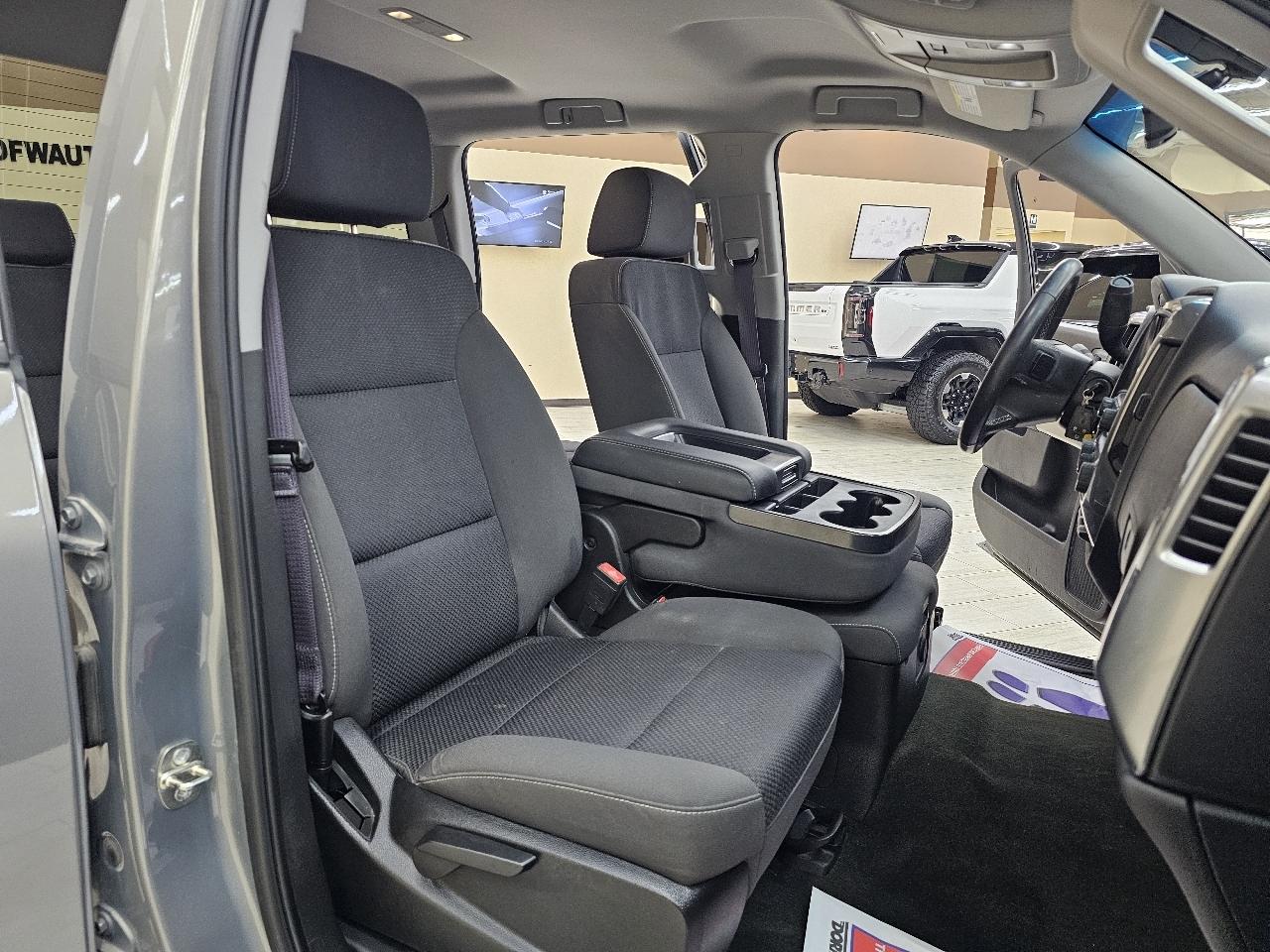 Chevrolet Silverado 1500 LT Crew Cab 2WD 2017