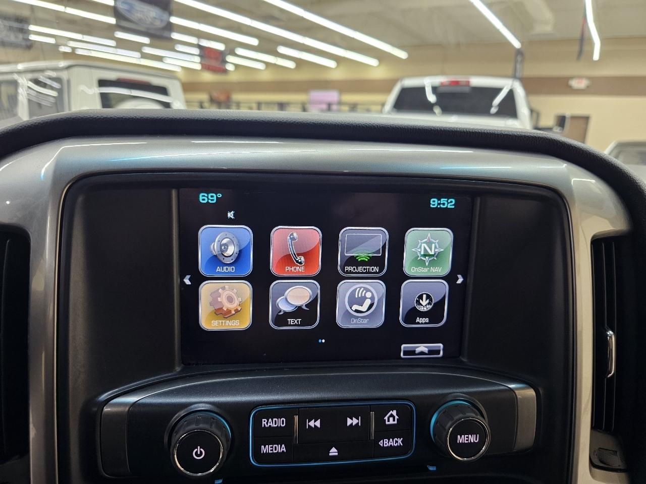 Chevrolet Silverado 1500 LT Crew Cab 2WD 2017