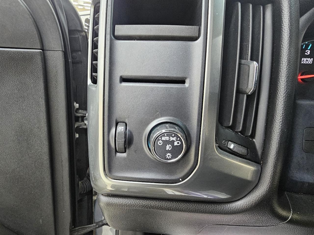 Chevrolet Silverado 1500 LT Crew Cab 2WD 2017