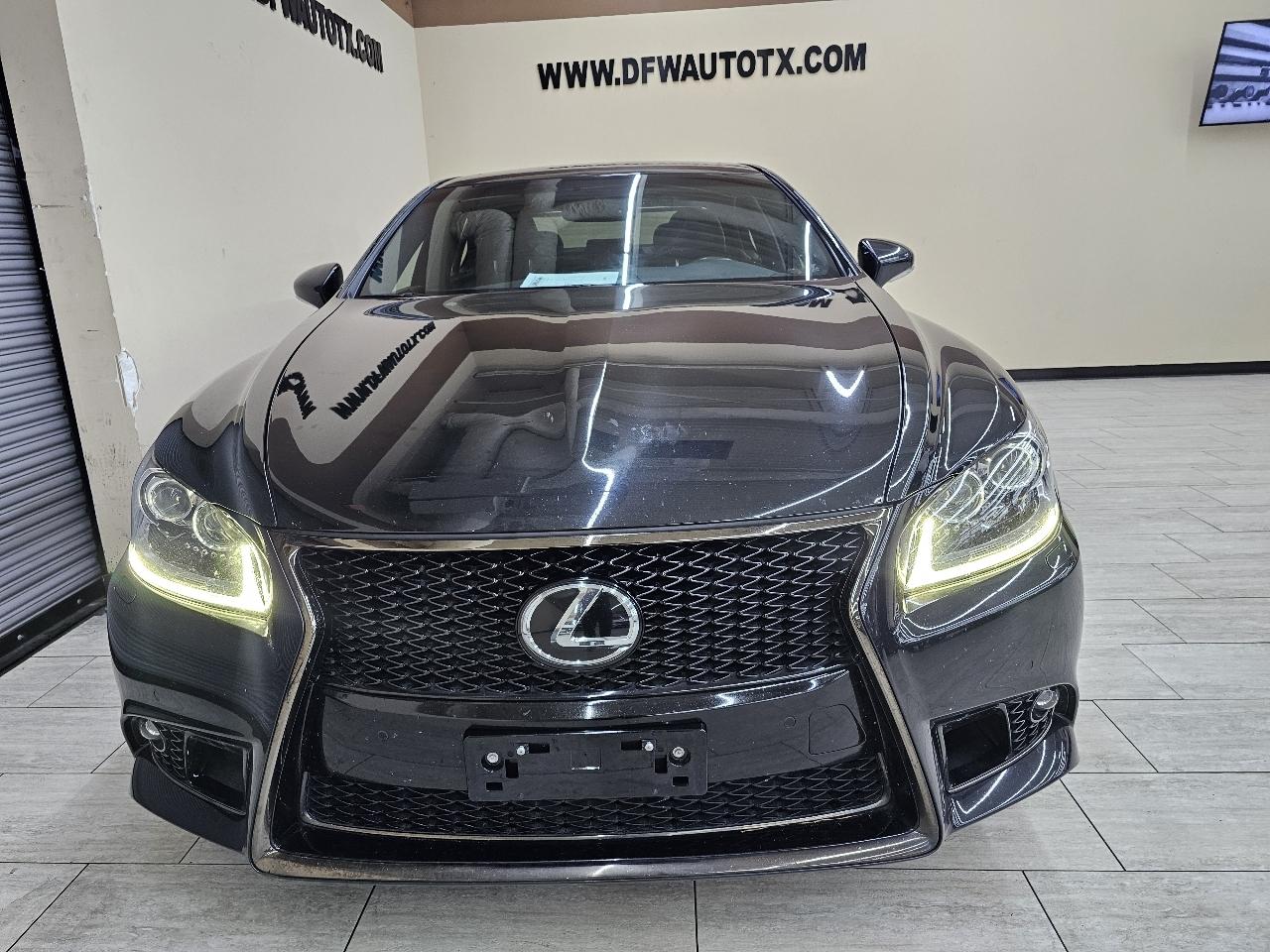 Lexus LS 460 RWD 2017