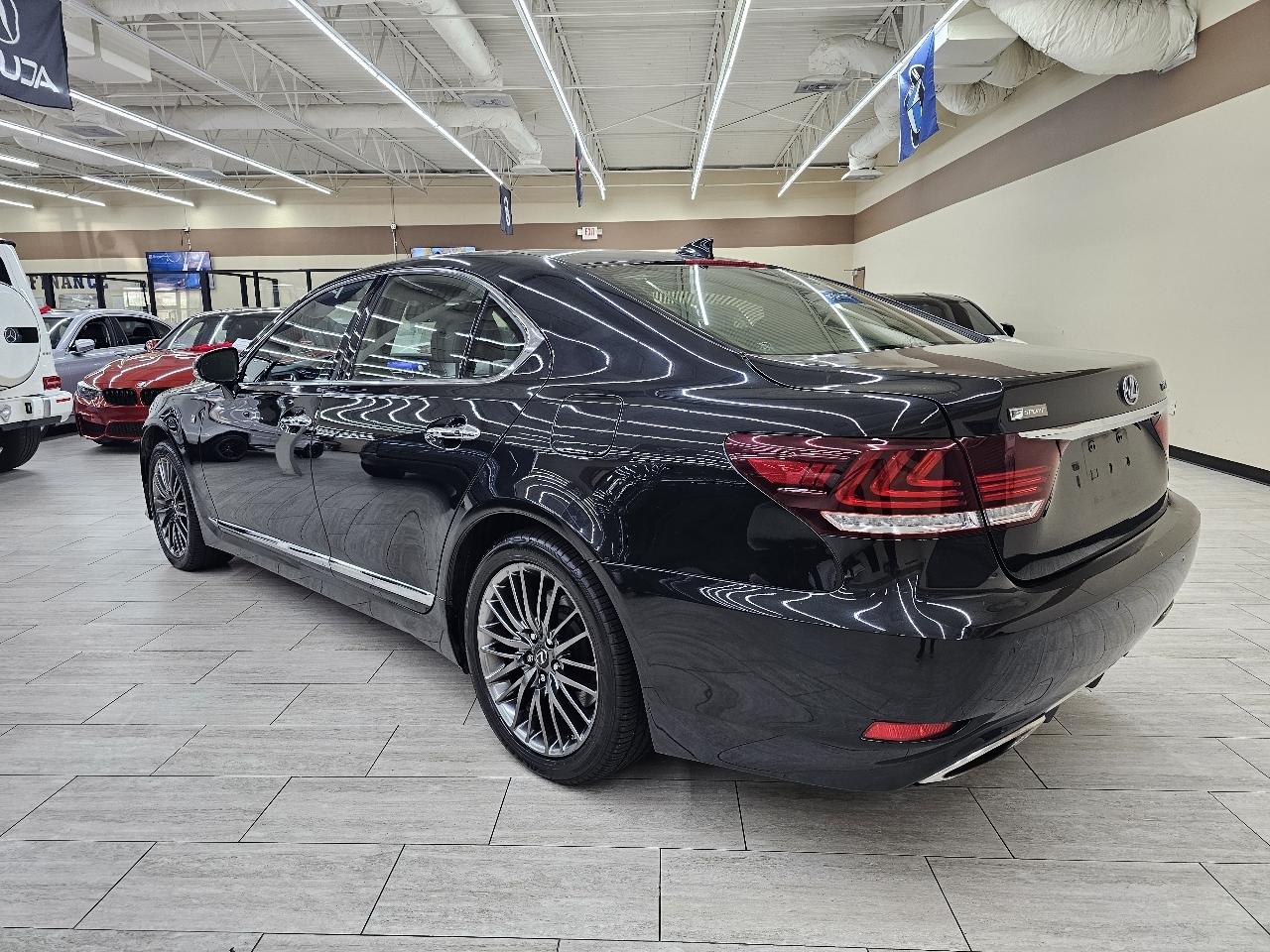 Lexus LS 460 RWD 2017