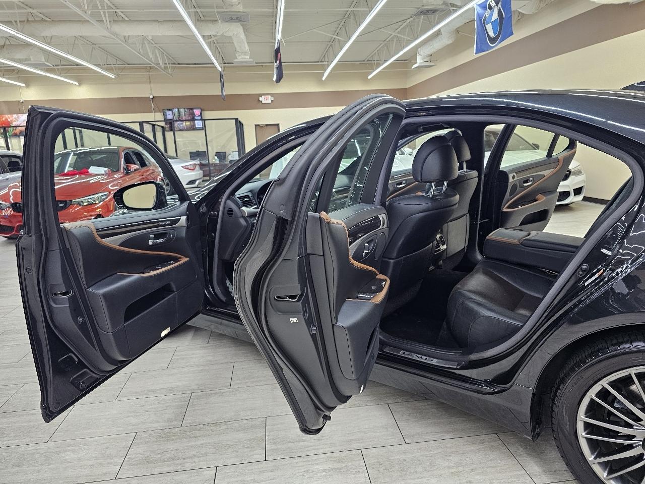 Lexus LS 460 RWD 2017