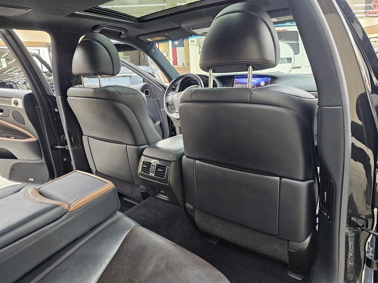 Lexus LS 460 RWD 2017