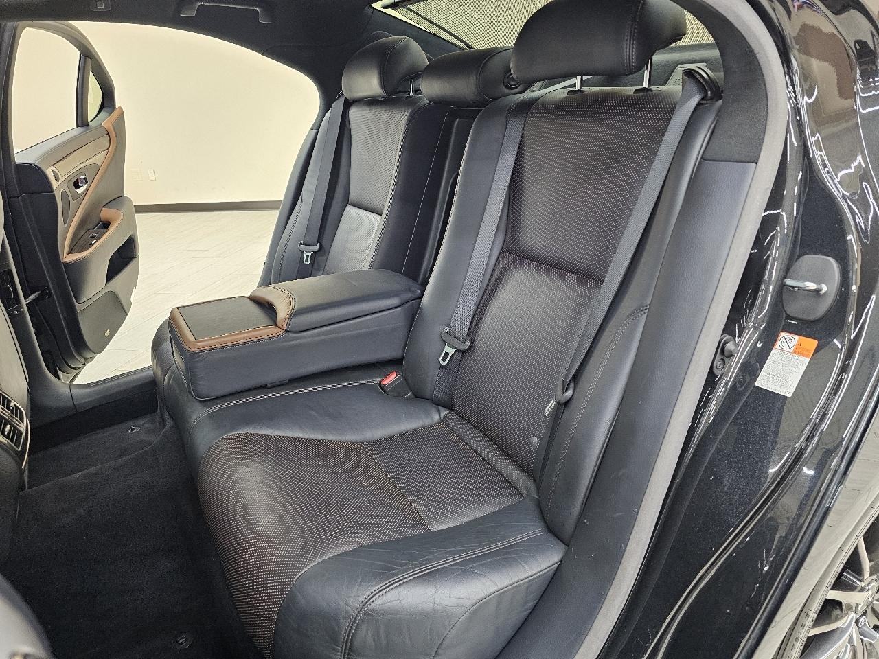 Lexus LS 460 RWD 2017