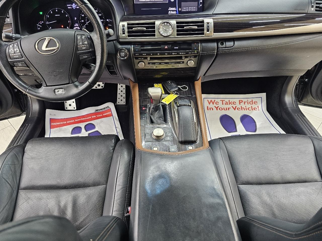 Lexus LS 460 RWD 2017