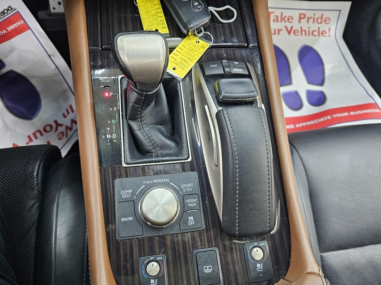 Lexus LS 460 RWD 2017