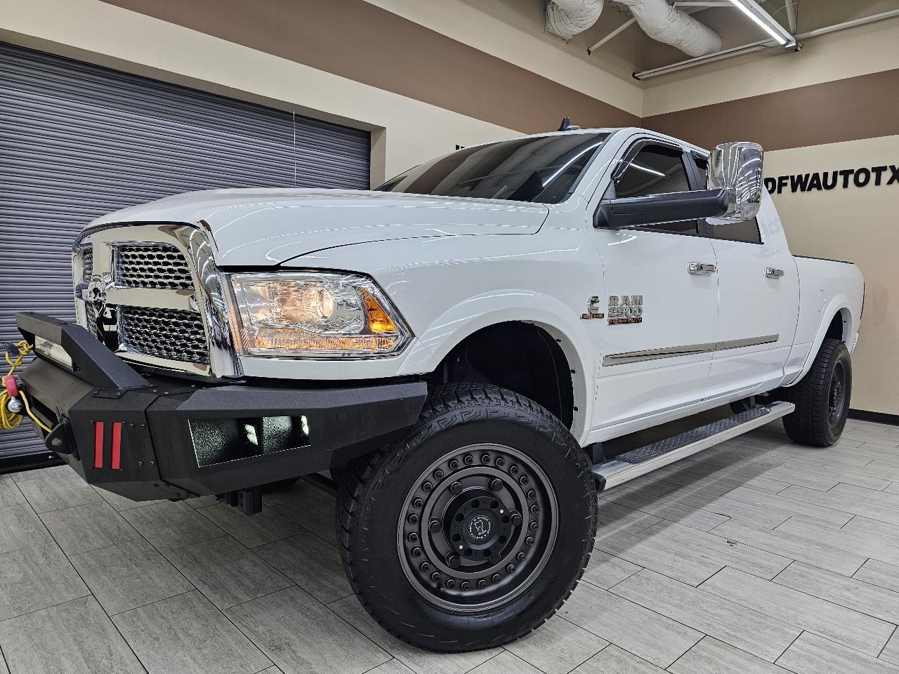 RAM 2500 Laramie Mega Cab 4WD 2016