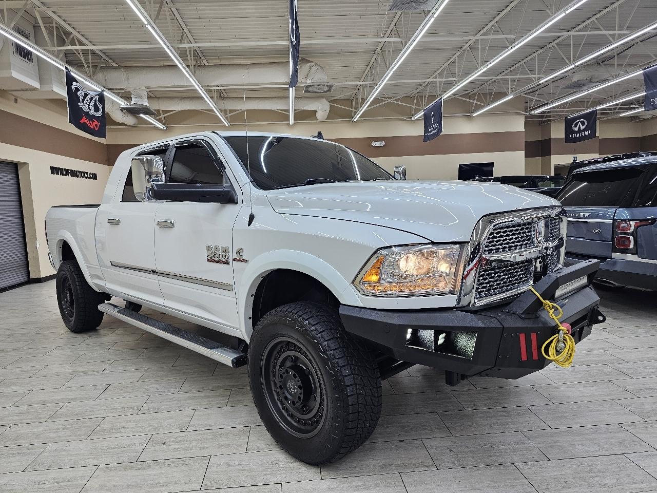 RAM 2500 Laramie Mega Cab 4WD 2016