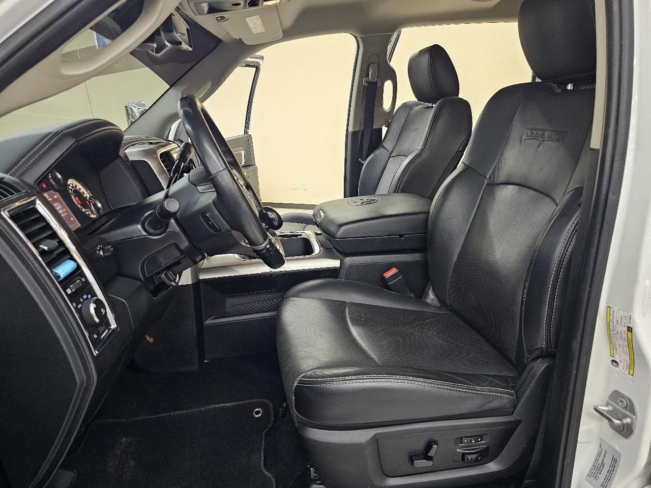 RAM 2500 Laramie Mega Cab 4WD 2016