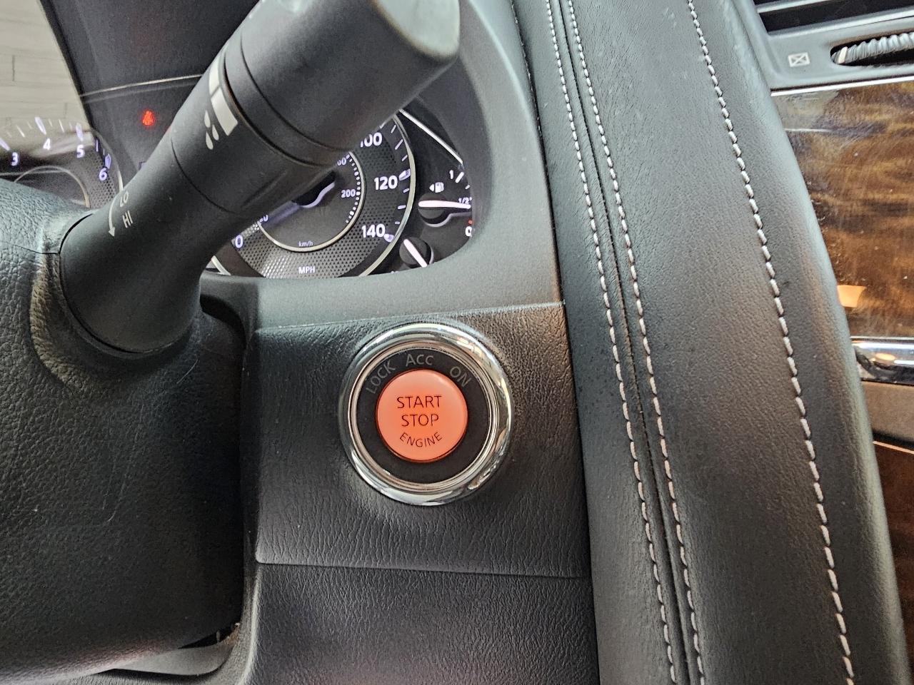 Nissan Armada Platinum 2WD 2017