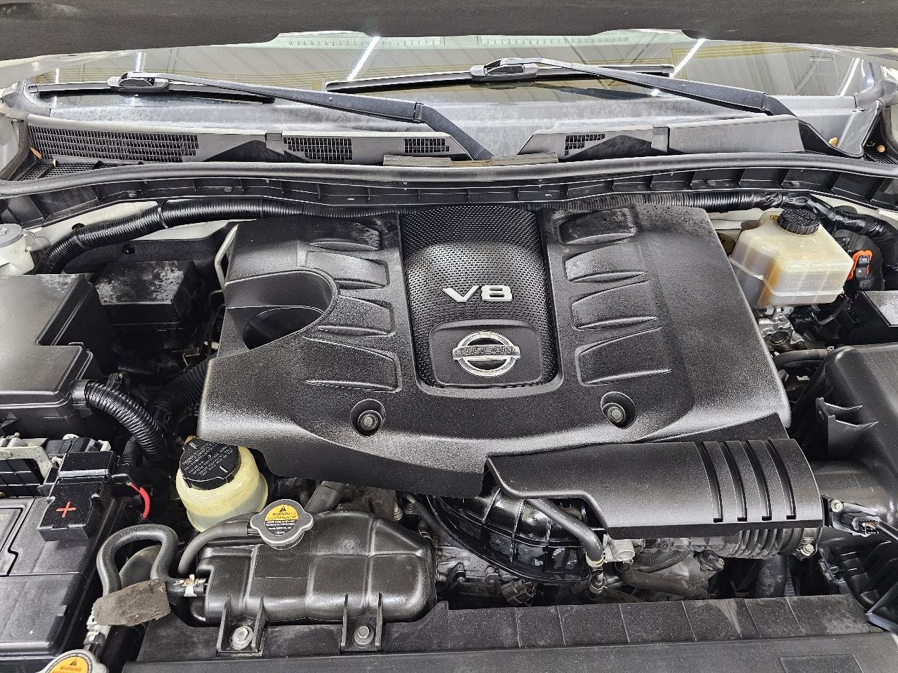 Nissan Armada Platinum 2WD 2017