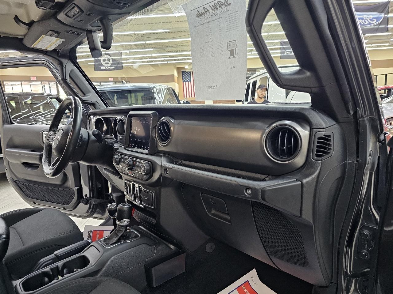 Jeep Gladiator  2021