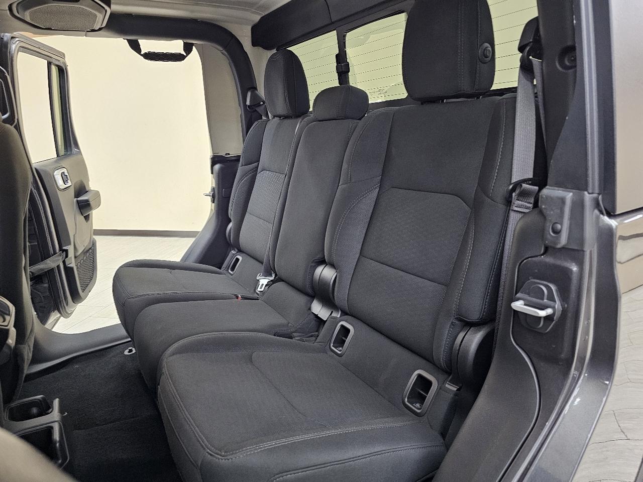 Jeep Gladiator  2021