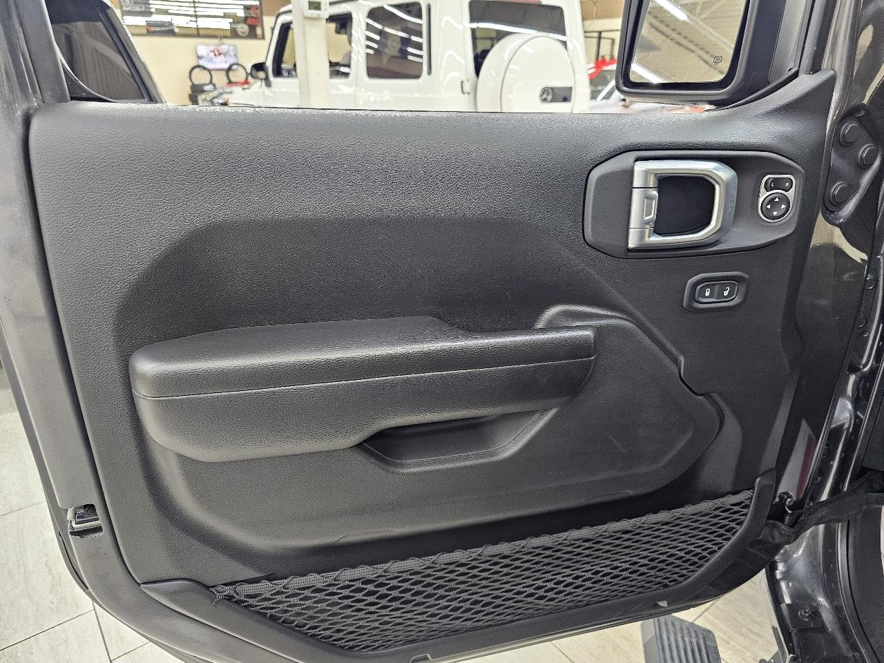 Jeep Gladiator  2021