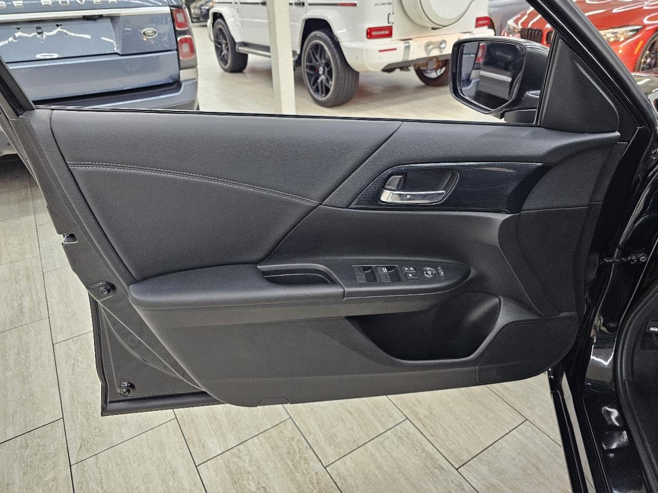 Honda Accord Sport Sedan 6-Spd MT 2014