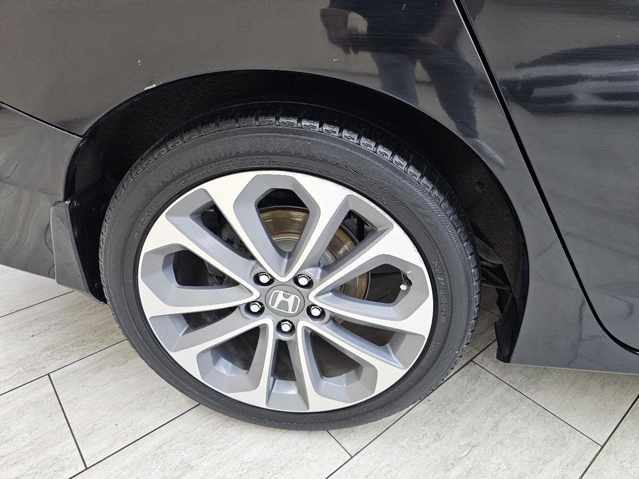 Honda Accord Sport Sedan 6-Spd MT 2014