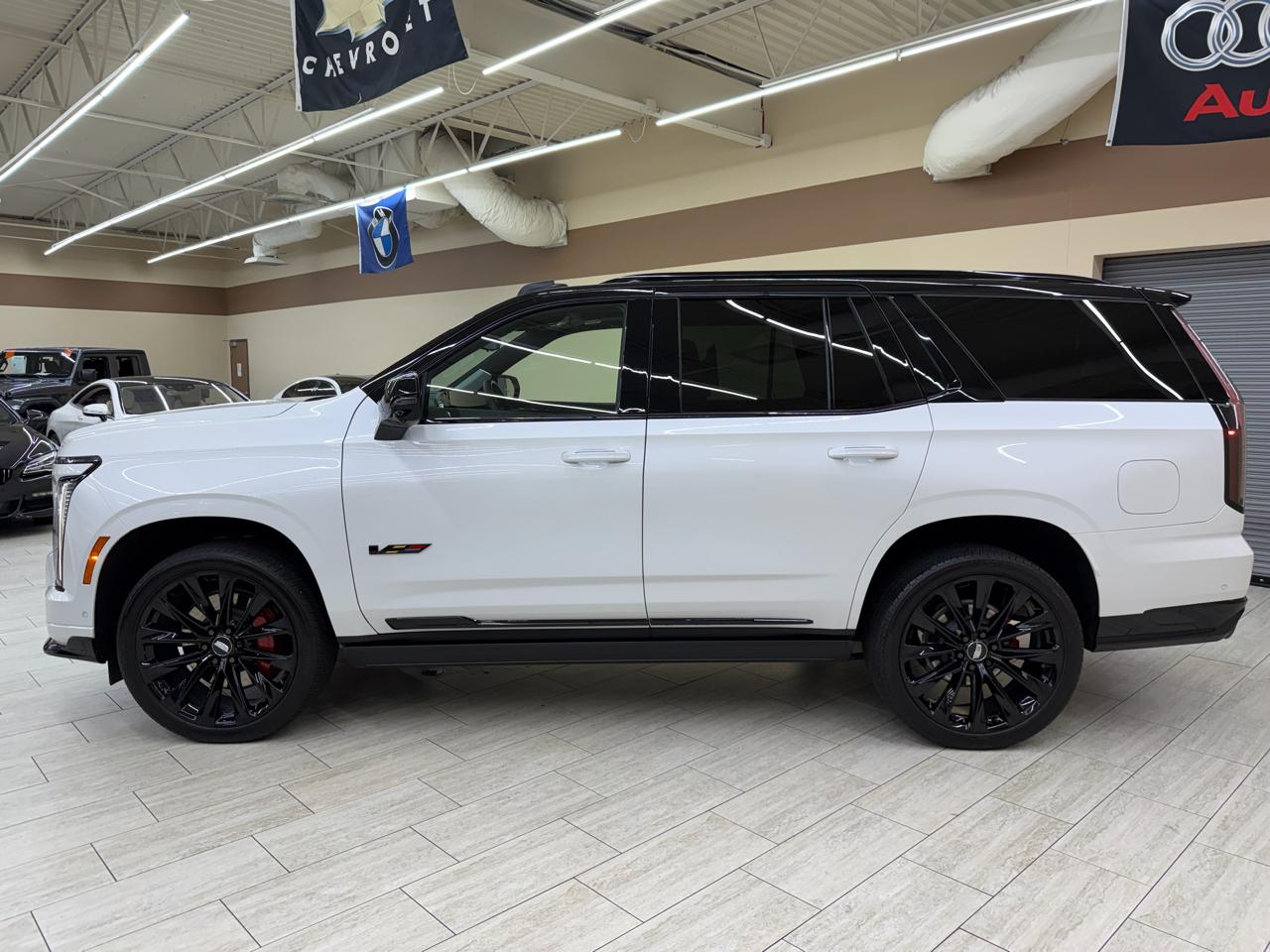 Cadillac Escalade V 4WD 2025