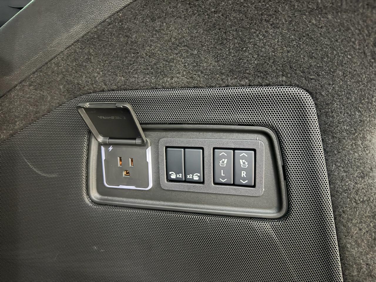 Cadillac Escalade V 4WD 2025