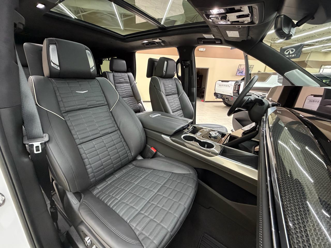 Cadillac Escalade V 4WD 2025