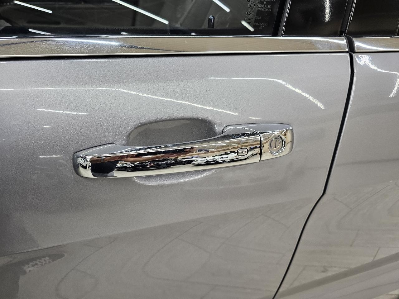 Jeep Grand Cherokee Overland 4WD 2015