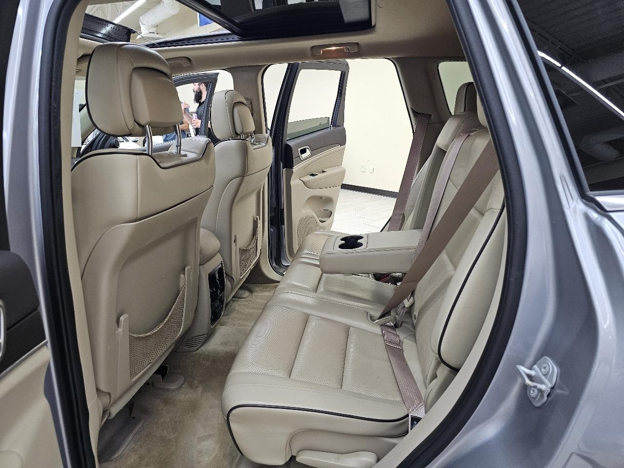 Jeep Grand Cherokee Overland 4WD 2015