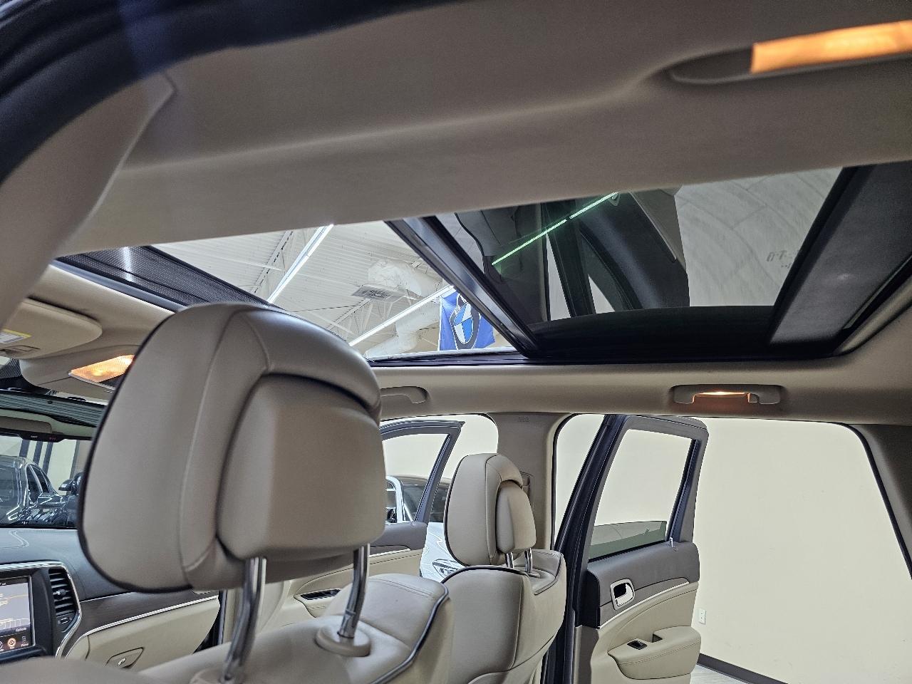 Jeep Grand Cherokee Overland 4WD 2015