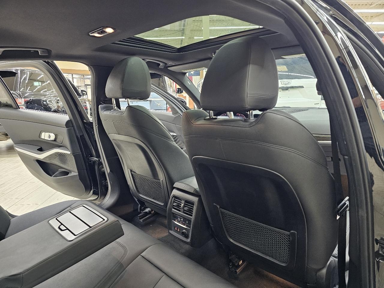 BMW 3-Series 330i 2020