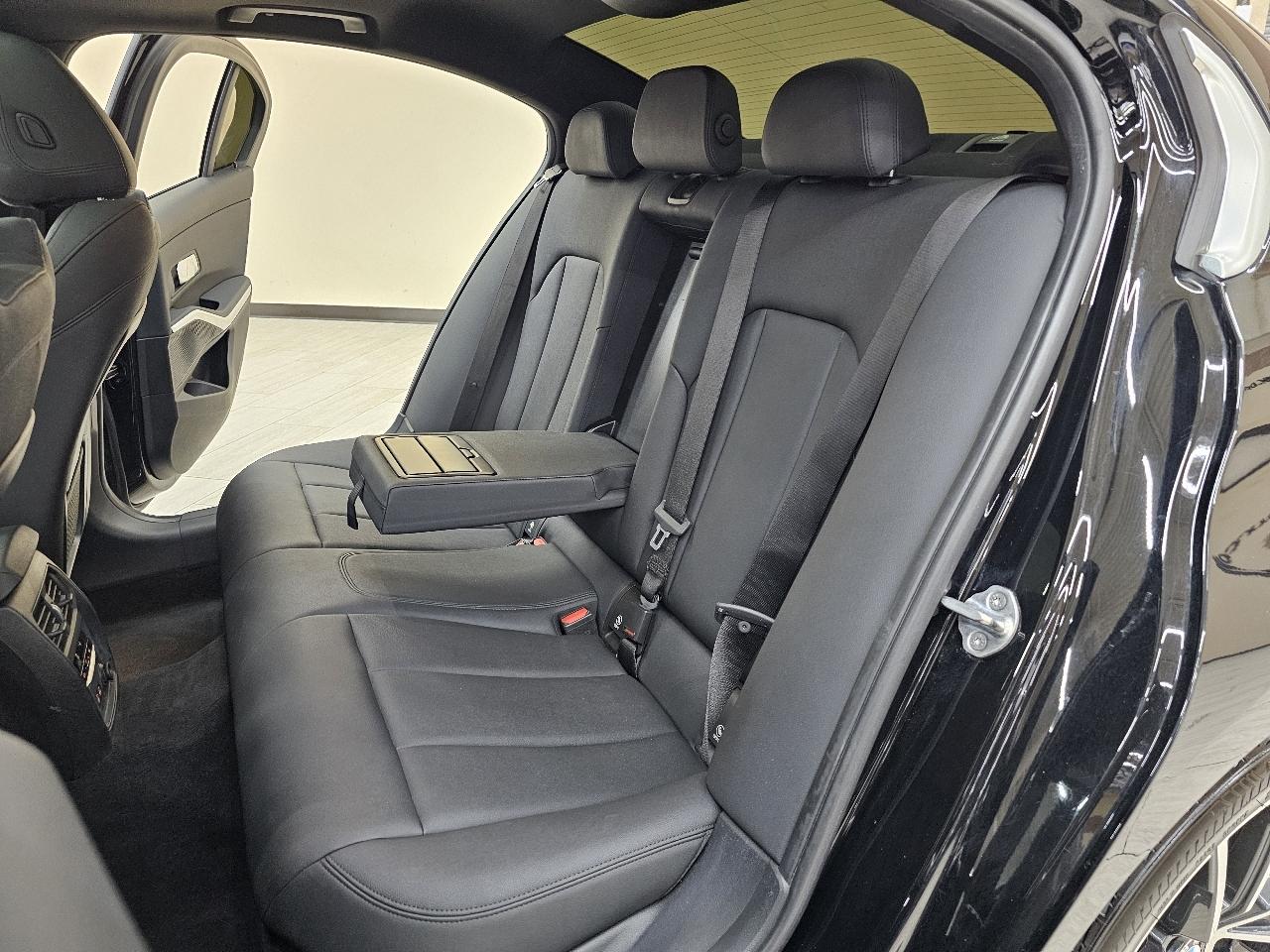 BMW 3-Series 330i 2020