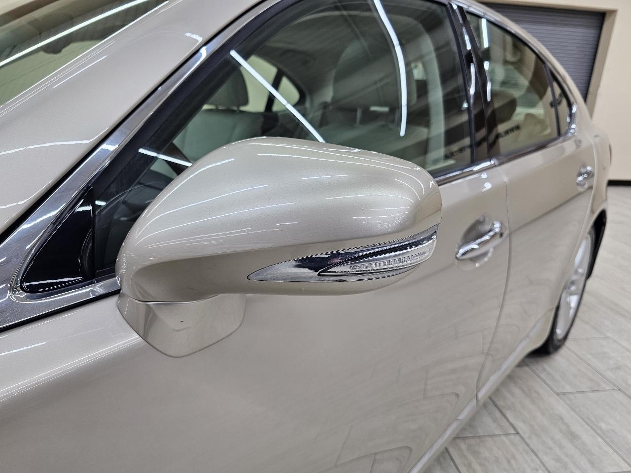 Lexus LS 460 Luxury Sedan 2010