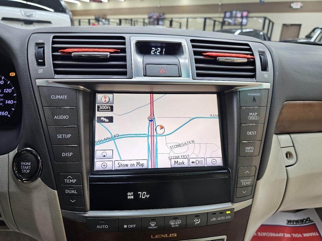 Lexus LS 460 Luxury Sedan 2010