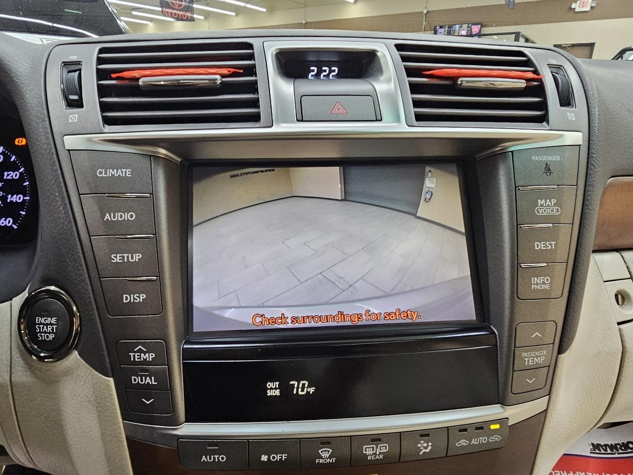Lexus LS 460 Luxury Sedan 2010