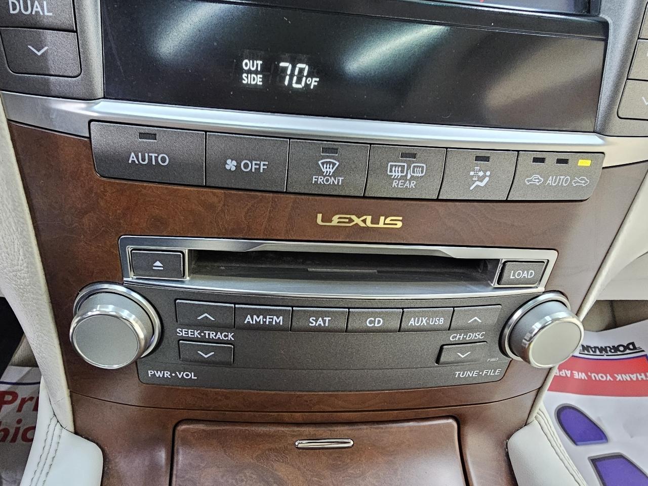 Lexus LS 460 Luxury Sedan 2010