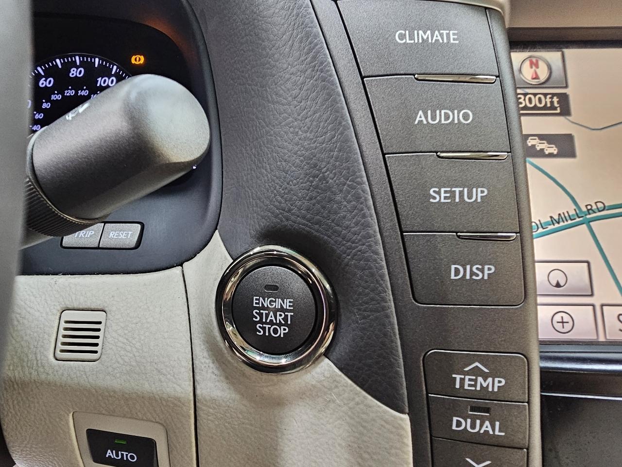 Lexus LS 460 Luxury Sedan 2010