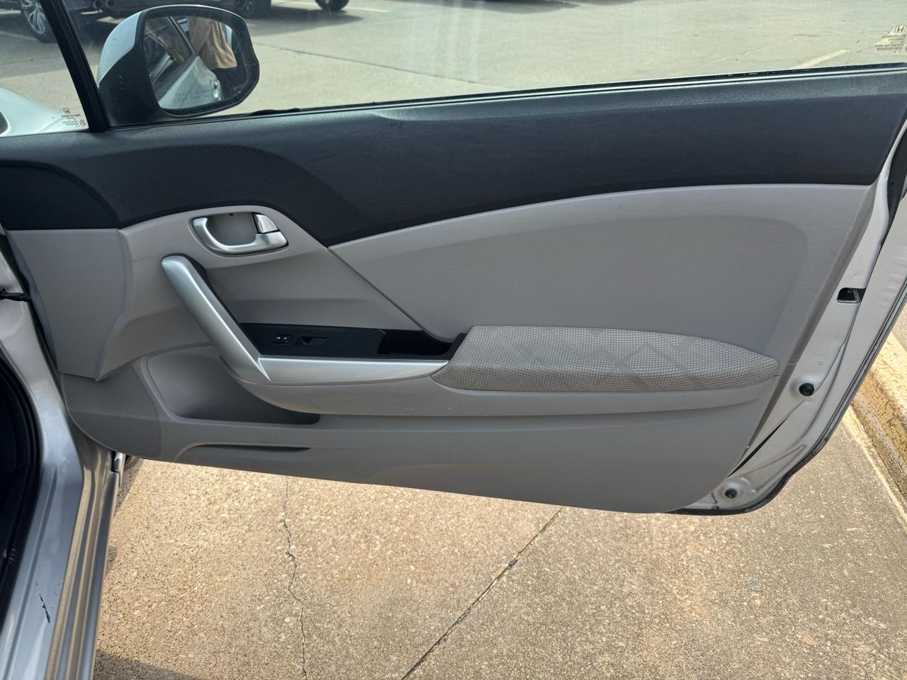 Honda Civic EX Coupe 5-Speed AT 2012