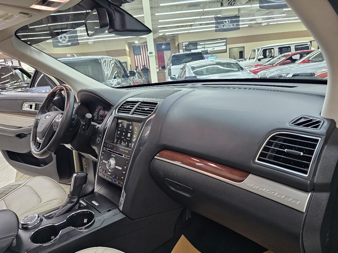 Ford Explorer Platinum AWD 2018