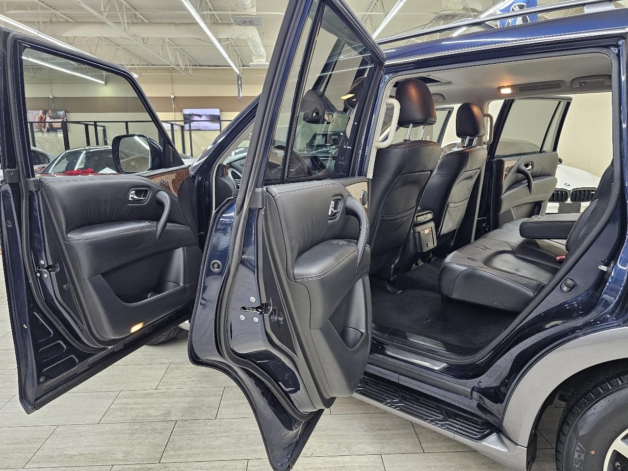 Nissan Armada Platinum 2WD 2017