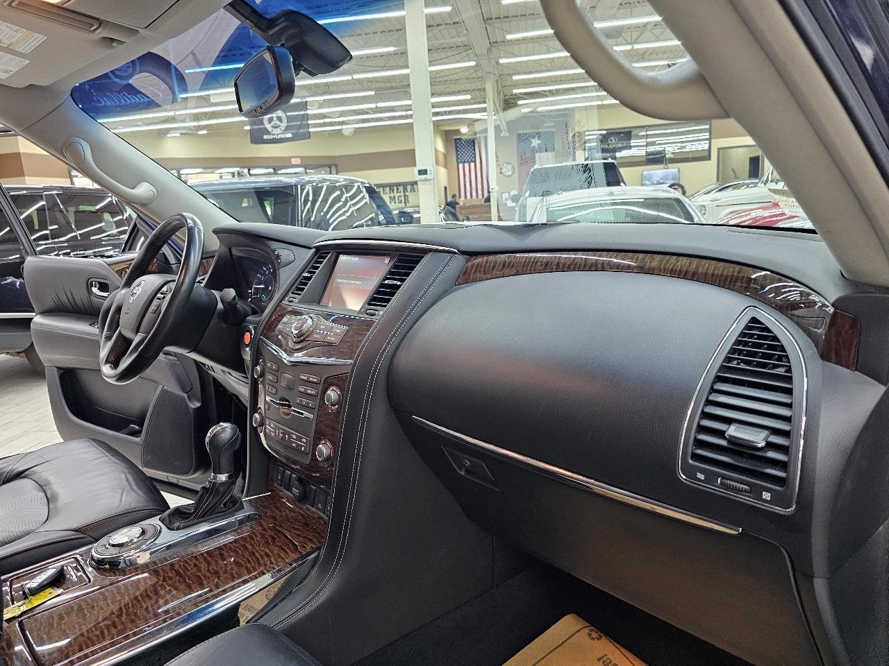 Nissan Armada Platinum 2WD 2017