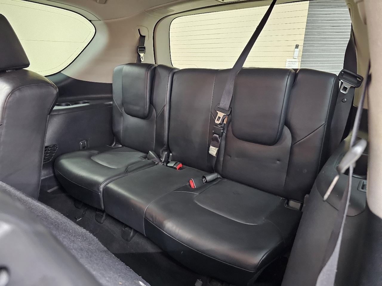 Nissan Armada Platinum 2WD 2017