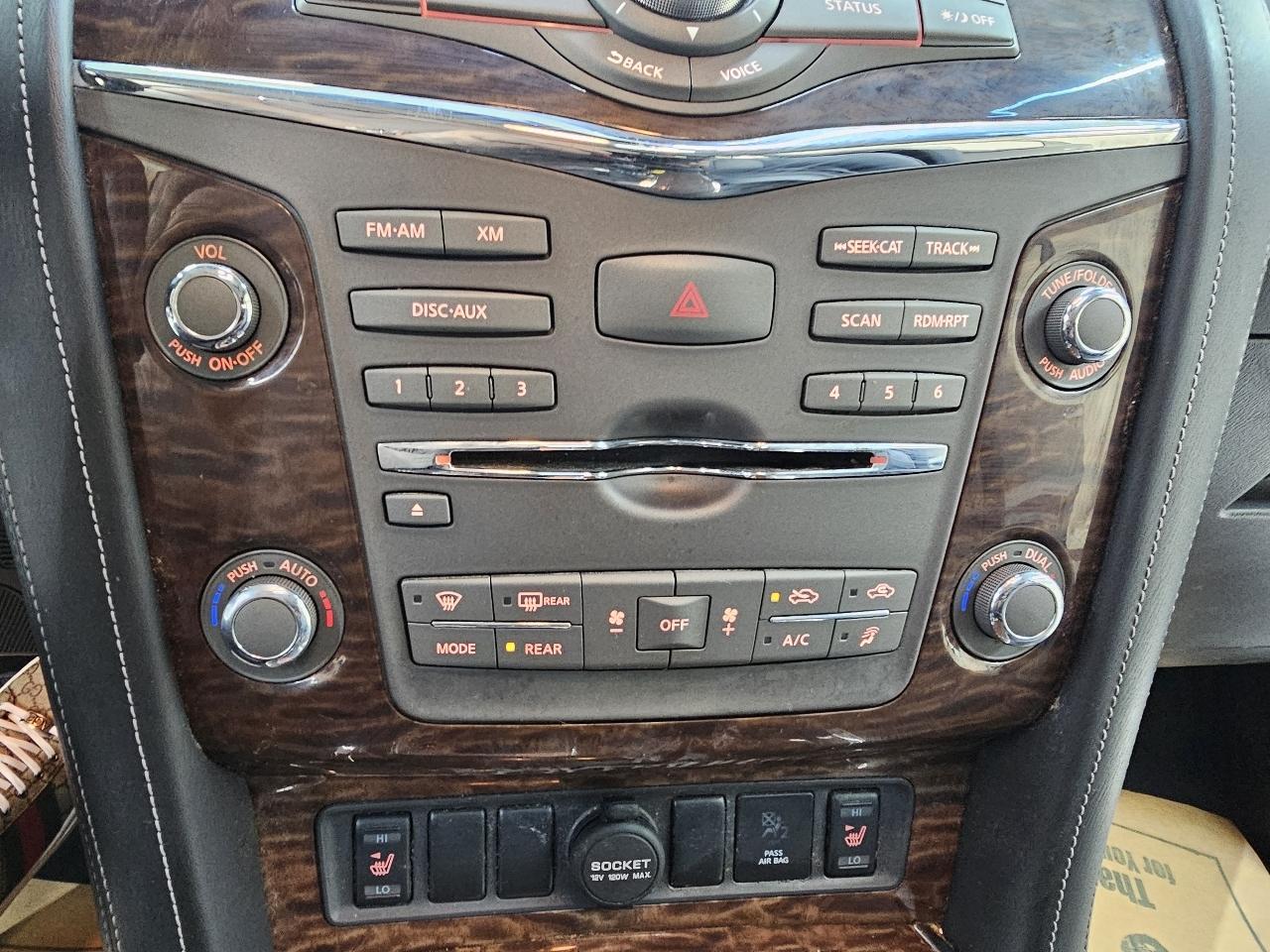 Nissan Armada Platinum 2WD 2017