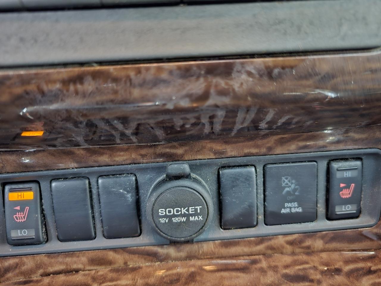 Nissan Armada Platinum 2WD 2017