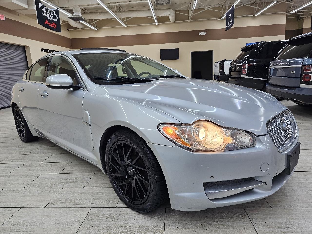 Jaguar XF-Series XF 2011